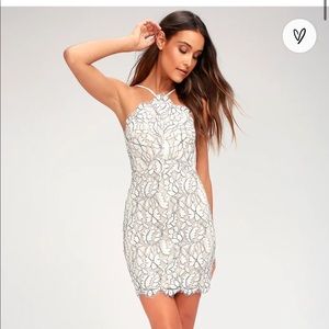 Lulus Beige and Ivory Lace Bodycon Dress. Size L. NWOT.